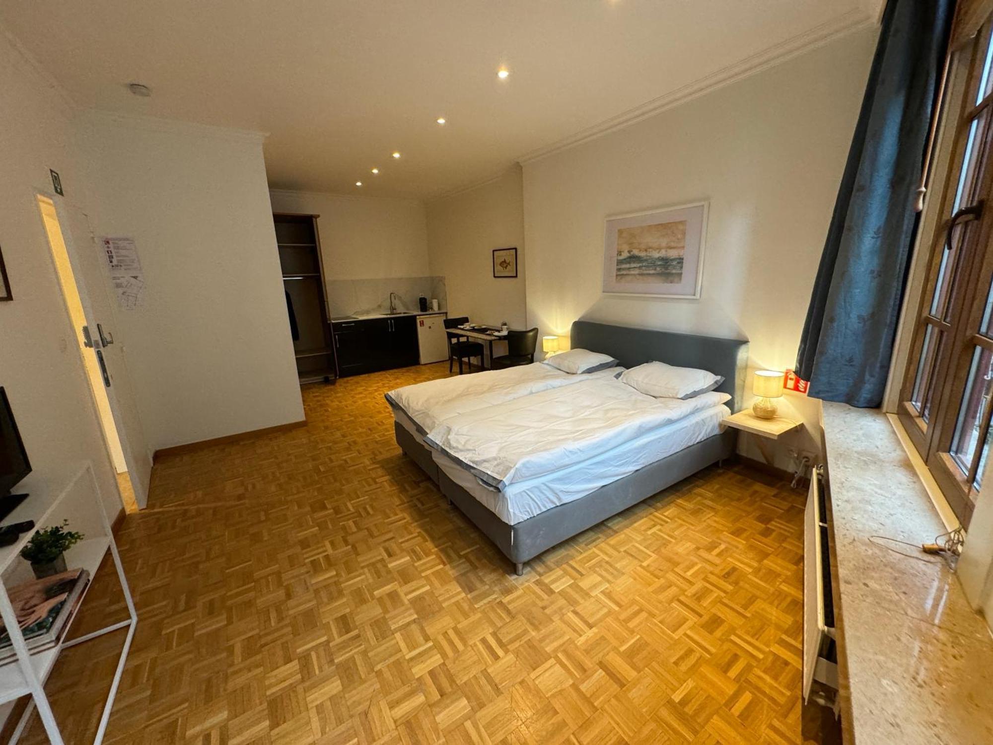 Two Bedroom Loft In The City Center By The Meir Антверпен Экстерьер фото